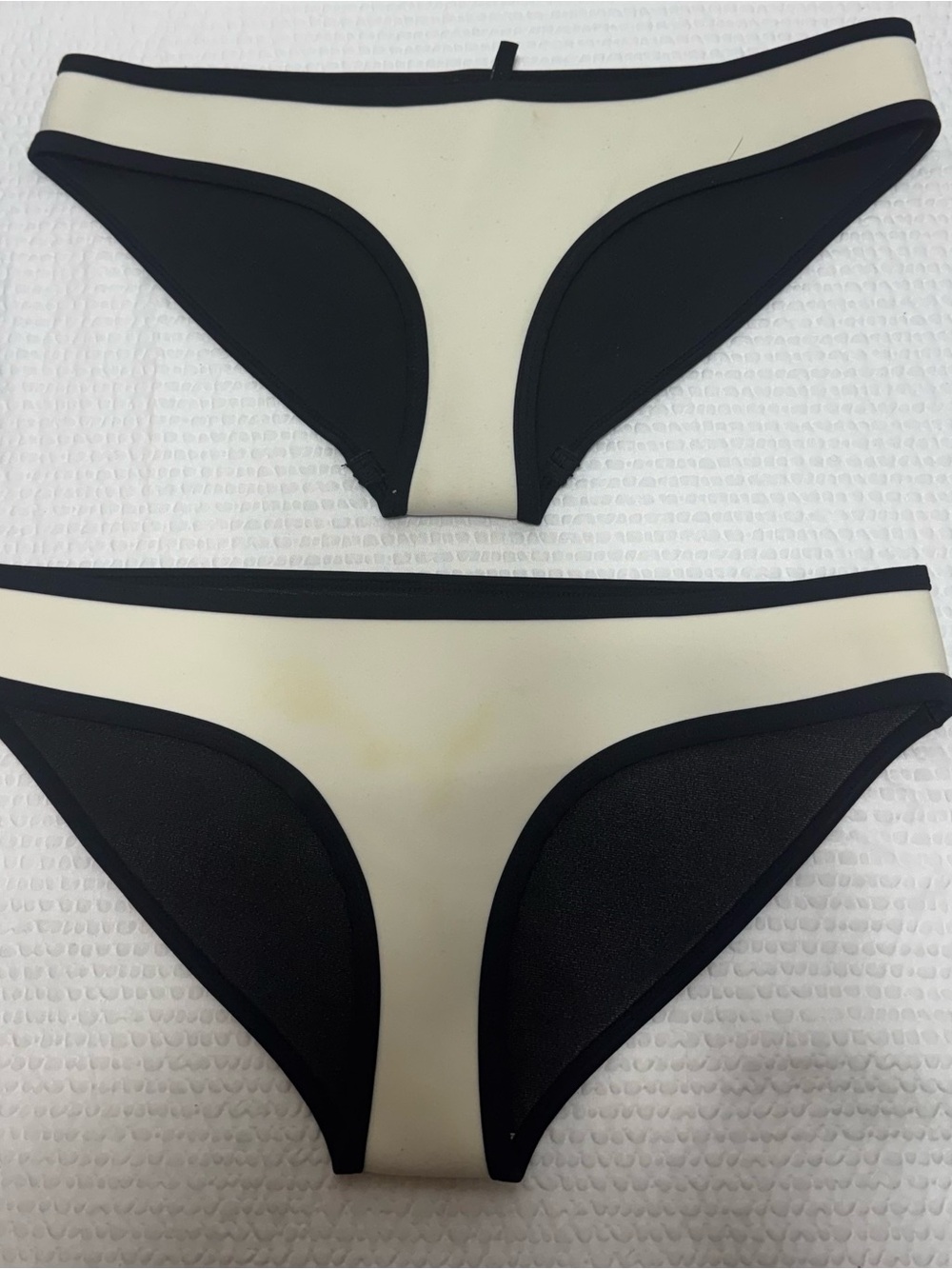 Triangl set 2 neoprene bikini bottom white black medium